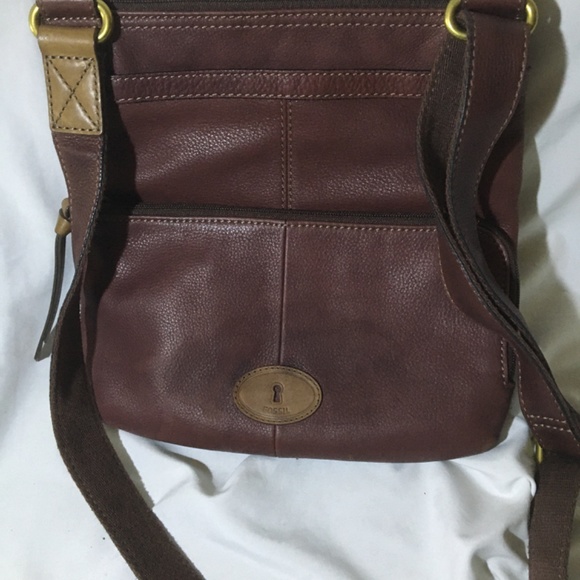 Pre owned Fossil Cross body bag very good condition soft cross body bag - Picture 2 of 3